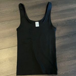Hanro black tank
